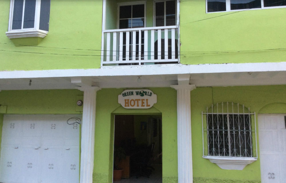 Green World Hotel 弗洛勒斯 外观 照片