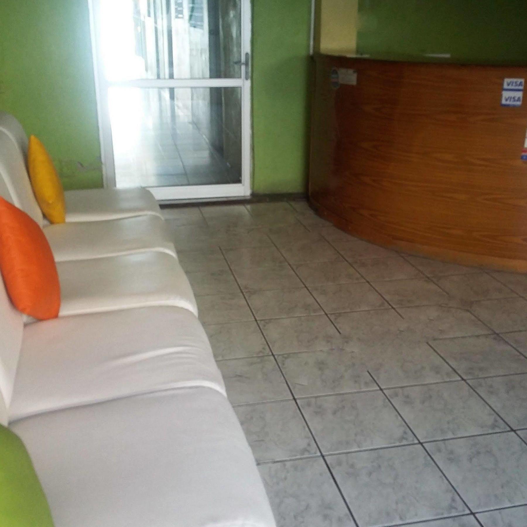Green World Hotel 弗洛勒斯 外观 照片